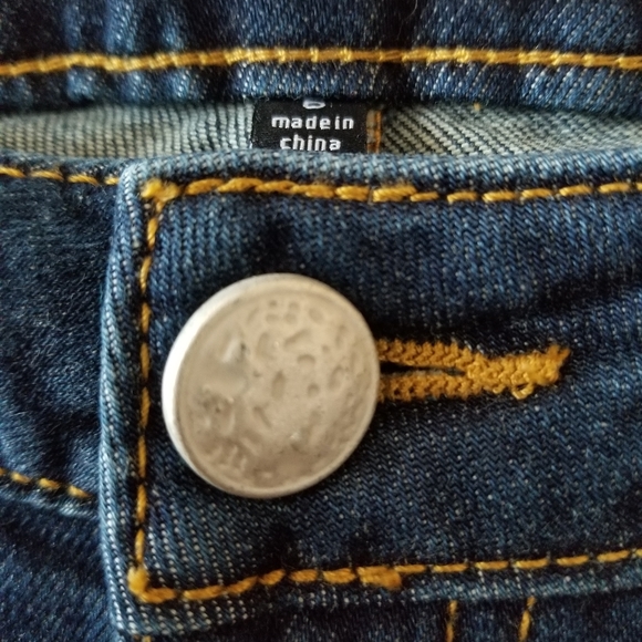 Cabi "The Straight" Jeans Size 6 - EUC - Picture 4 of 11